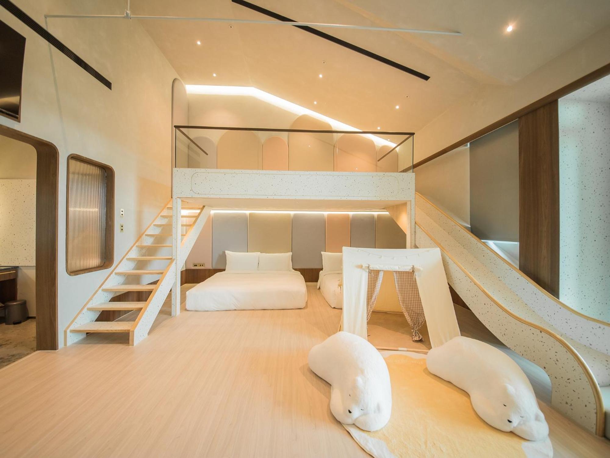 Papoa Harbor Hotel Kaohsiung Buitenkant foto